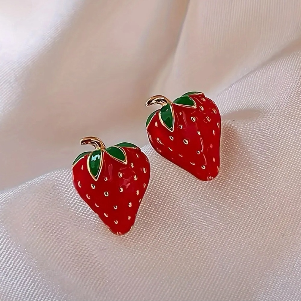 Strawberry Shaped Earrings
